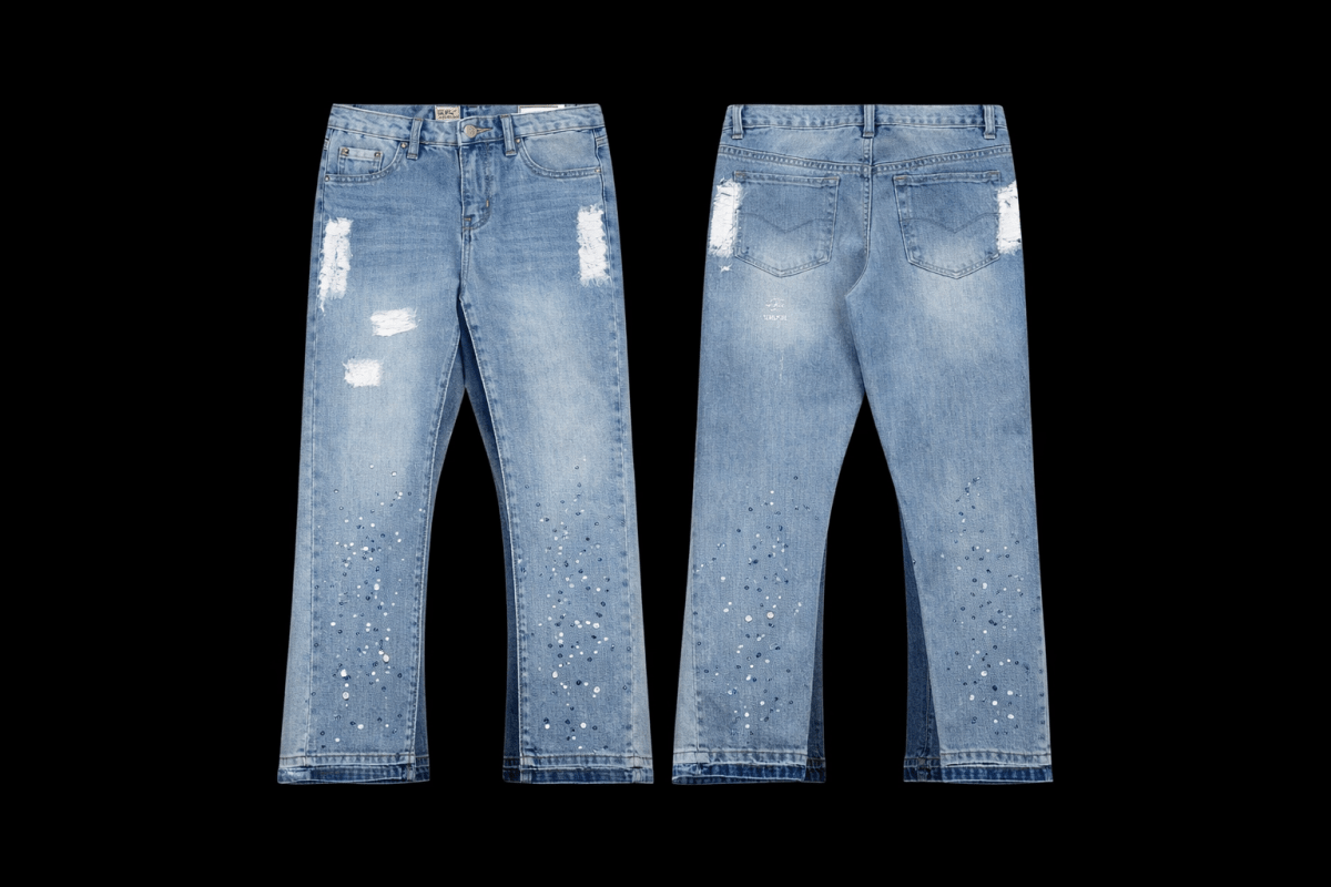 DEBT. FLARED JEANS